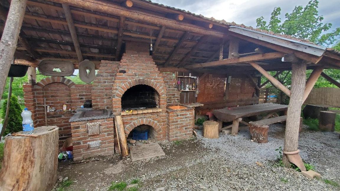Casa Rustic Feher & Fekete Vendeghazak 索瓦塔 外观 照片